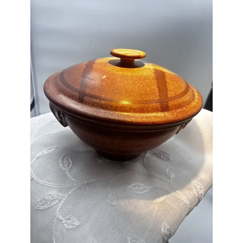 Studio art ceramic glass bowl with lid by Walt  glass 89